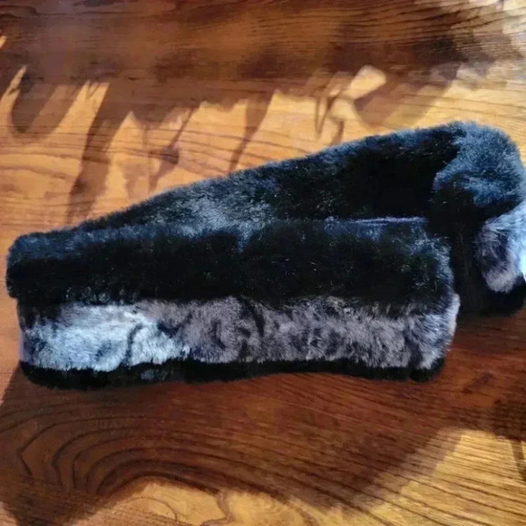 Cozy Parkhurst Reversible Faux Fur  Winter Head Band NWT - Picture 7 of 7